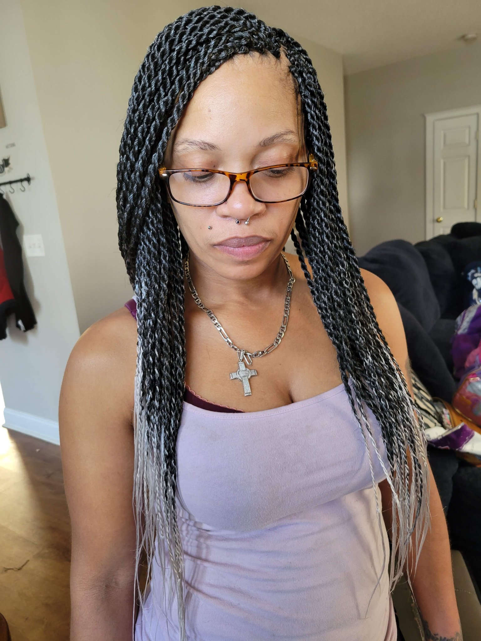 Senegalese twists in black and grey ombre, long and sleek, front view